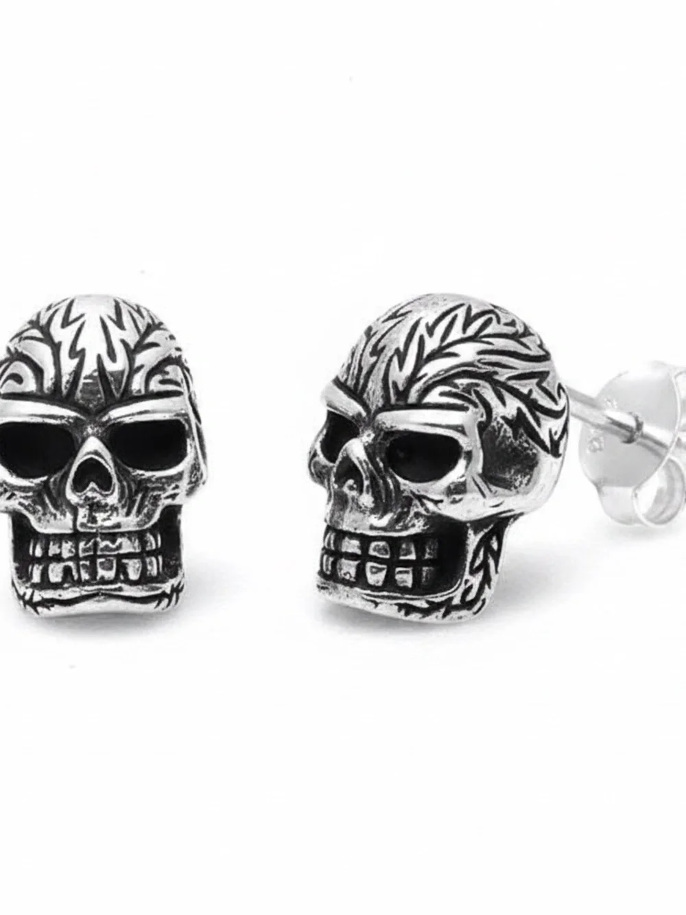 Mens Sterling Silver .925 Skull Stud Earrings